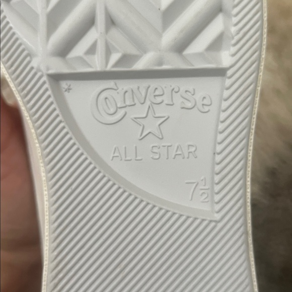 Converse
Chuck Taylor All Star 70 High Top Sneaker in Egret/Lilac Daze/Egret - Picture 12 of 15